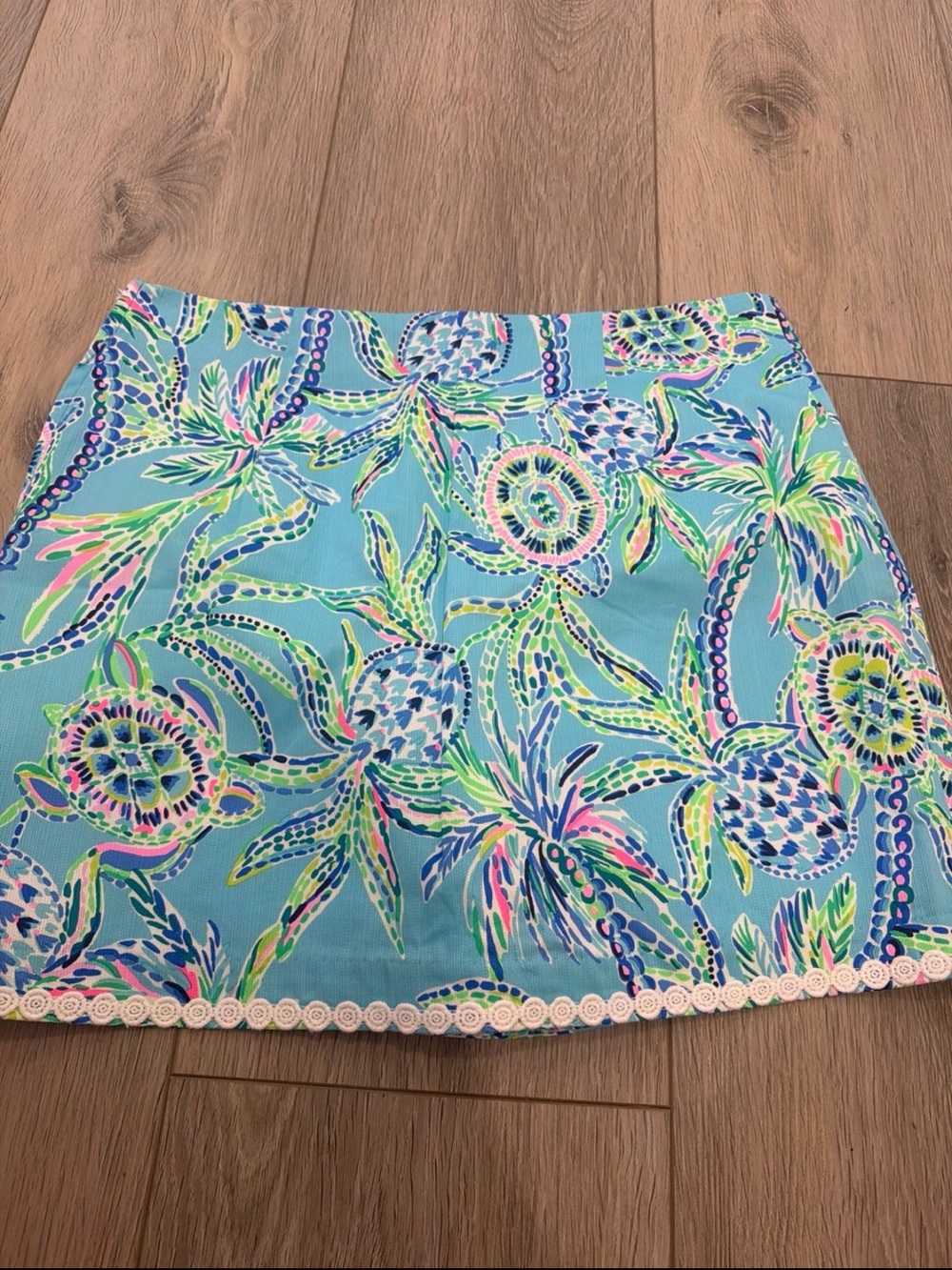 Lilly Pulitzer Patty Skort - Picture 7 of 7